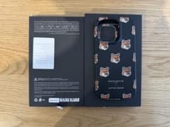 iPhone 15Pro ケース　MAISON KITSUNÉのサムネイル