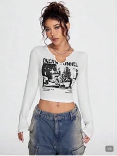 SHEIN Coolane レタリングとアーキテクチャ柄ノッチカラー クロップ