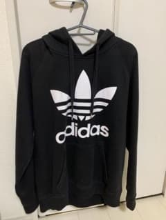 adidasパーカーのサムネイル