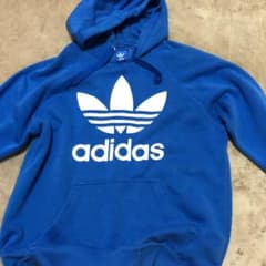adidas パーカーのサムネイル