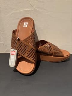 【新品未使用】fitflop フィットフロップ サンダル US6 ダク付 fitflop フィットフロップ サンダル US6 ダク付未使用品 - メルカリ