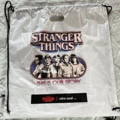 【値下げ不可】niko and ...Stranger Things ショッパーのサムネイル
