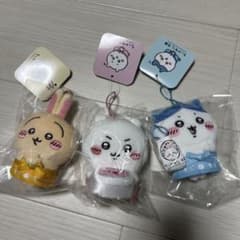 ちいかわ　もぐもぐ本舗　店員さんなマスコットのサムネイル