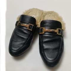 STEVE MADDEN ファー付きローファー ミュール ブラックのサムネイル