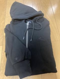 INI  藤牧京介デザインパーカーのサムネイル