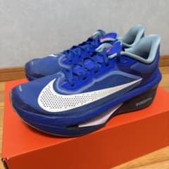 N*8様 Nike ZoomX ランニングシューズ 青のサムネイル