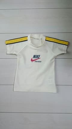 限定値下げ！！ナイキ　ラッシュガードのサムネイル