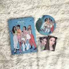 ITZY - IT’Z ICY [ IT’Z Ver. ] アルバムのサムネイル