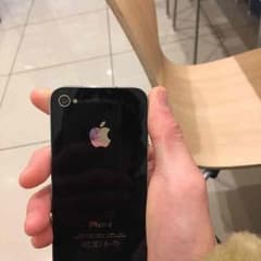 iPhone4   脱獄済みのサムネイル