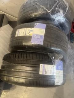 ミシュランMichelin Pilot Sport 4SUV 265/45R21のサムネイル
