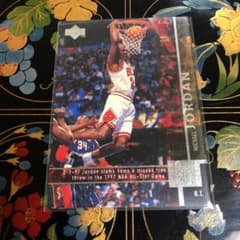 トレーディングカード 1997-98 アッパーデッキ　マイケルジョーダン　ブルズのサムネイル