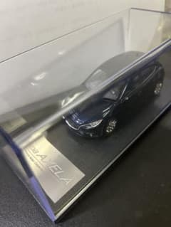Mazda AXELA 1/43 ダークブルーのサムネイル