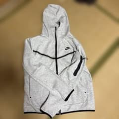 Nike テックフリース期間限定価格のサムネイル