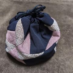 ちりめん細工 巾着袋 ハンドメイドのサムネイル