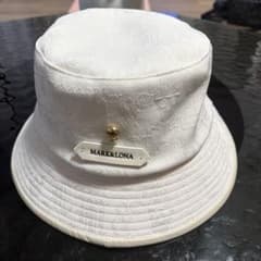 MARK&LONA バケットハット ホワイト スカル柄 MARK&LONA バケットハット ホワイト スカル柄 - メルカリ