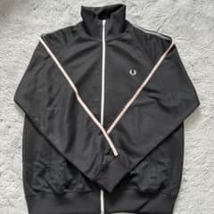 FRED PERRY フレッドペリー トラックジャケット 黒 刺繍ロゴ ジャージのサムネイル