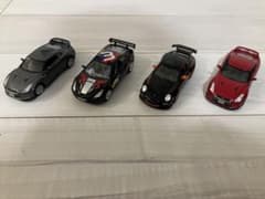 y*i様 ミニカー4台セットのサムネイル