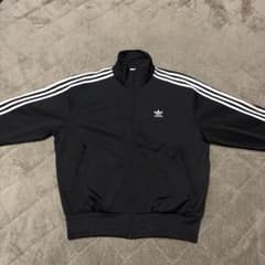 adidas トラックジャケットのサムネイル