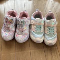 ふ*ラ様 わんだふるぷりきゅあ LUVRUSH 子供用スニーカー 2足セット 1のサムネイル