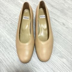 【値下げ中】卑弥呼　パンプス　23.5cmのサムネイル