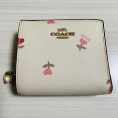 COACH ハート柄 二つ折り財布のサムネイル