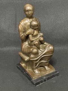 人気ブロンズ像　母子像　銅像　高さ約27cm ヘンリー・ムーア　彫像　美術品 人気ブロンズ像 母子像 銅像 高さ約27cm ヘンリー・ムーア 彫像 美術品