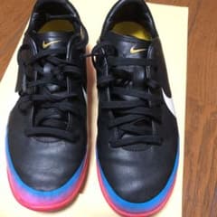 NIKE ナイキ サッカー スパイクのサムネイル