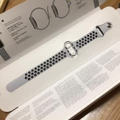 アップルウォッチ バンド 純正のサムネイル