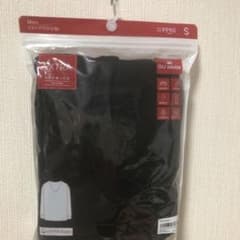 【新品•未使用】GU Vネックヒートテック　長袖　Sサイズのサムネイル