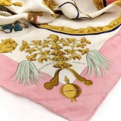 266 HERMES スカーフ カレ90 Plumes et Grelots - メルカリ