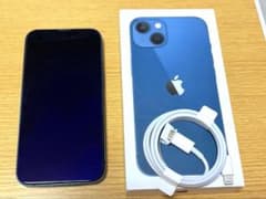 Apple iPhone 13 本体 ブルーのサムネイル