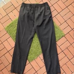 【ZARA】メンズ ブラック イージーパンツ センタープレスのサムネイル