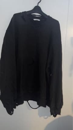 VICTIM × OPENING ACT ダメージニット opening act × victim ダメージビッグスウェット - メルカリ