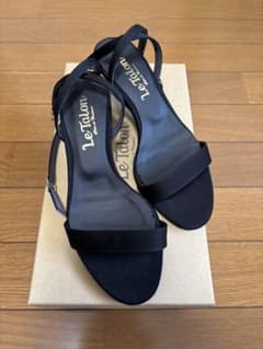 未使用品【Le Talon】アンクルストラップサンダル ブラックのサムネイル
