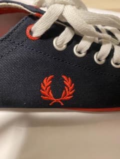 FRED PERRY ネイビー/レッド スニーカーのサムネイル