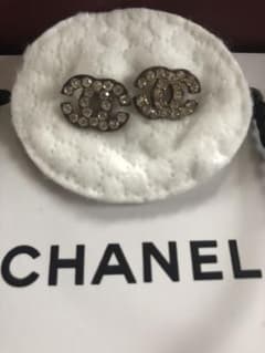 シャネルのピアスのサムネイル