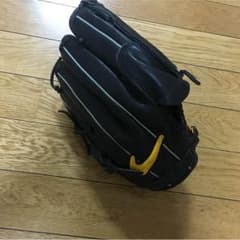 ナイキ軟式グローブのサムネイル