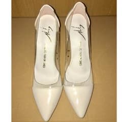 【美品】サイドクリアパンプス ホワイト 23.5㎝のサムネイル