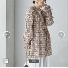 SHIPS別注】BINDU:〈手洗い可能〉プリントギャザー ブラウス 24SS