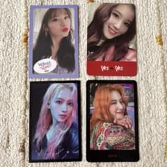 TWICE サナ トレカ 4枚セットのサムネイル