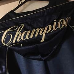 チャンピオン 黒金ジャージのサムネイル