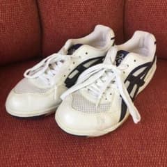 GW限定セール！アシックス asics 試し履き程度  23.5のサムネイル