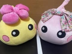 2人セット　ほっぺちゃん　ぬいぐるみ　黄色　ピンク　花柄のサムネイル