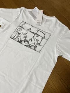 UNIQLO KAWS Tシャツ　Sサイズのサムネイル