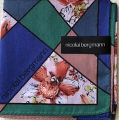 Nicolai Bergmann ハンカチのサムネイル