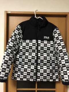 【FILA】日本未入荷 ロゴ ダウンジャケット☆のサムネイル