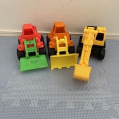 ブルドーザーとショベルカーのサムネイル