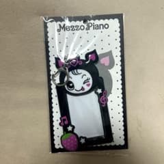 Mezzo Piano メゾピアノ デビリー トレカケース - メルカリ