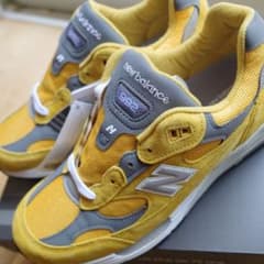 新品★New Balance 992イエロー グレー スニーカー28cm黄色44のサムネイル