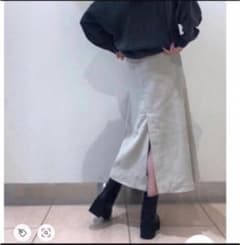 JEANASISラインが綺麗なヌバックライクロングスカート ブラックのサムネイル